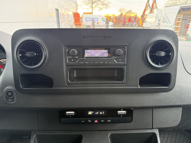 Panel van, Electric van Mercedes-Benz eSprinter eSprinter 312 L2H2 100% Elektrisch 55kWh 168km WLTP 80kw Snelladen Climate Control Camera Stoelverwarming Laadkabel: picture 17