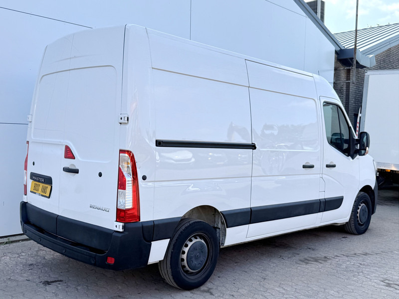 Renault Master 135pk L2H2 Airco Cruise Control Parkeersensoren - Small van: picture 3 Renault Master 135pk L2H2 Airco Cruise Control Parkeersensoren - Small van: picture 3