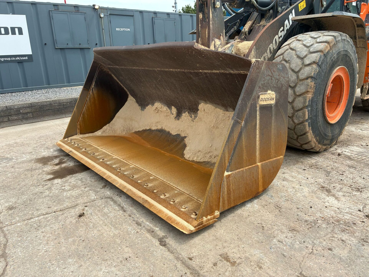 Wheel loader Doosan DL420: picture 9