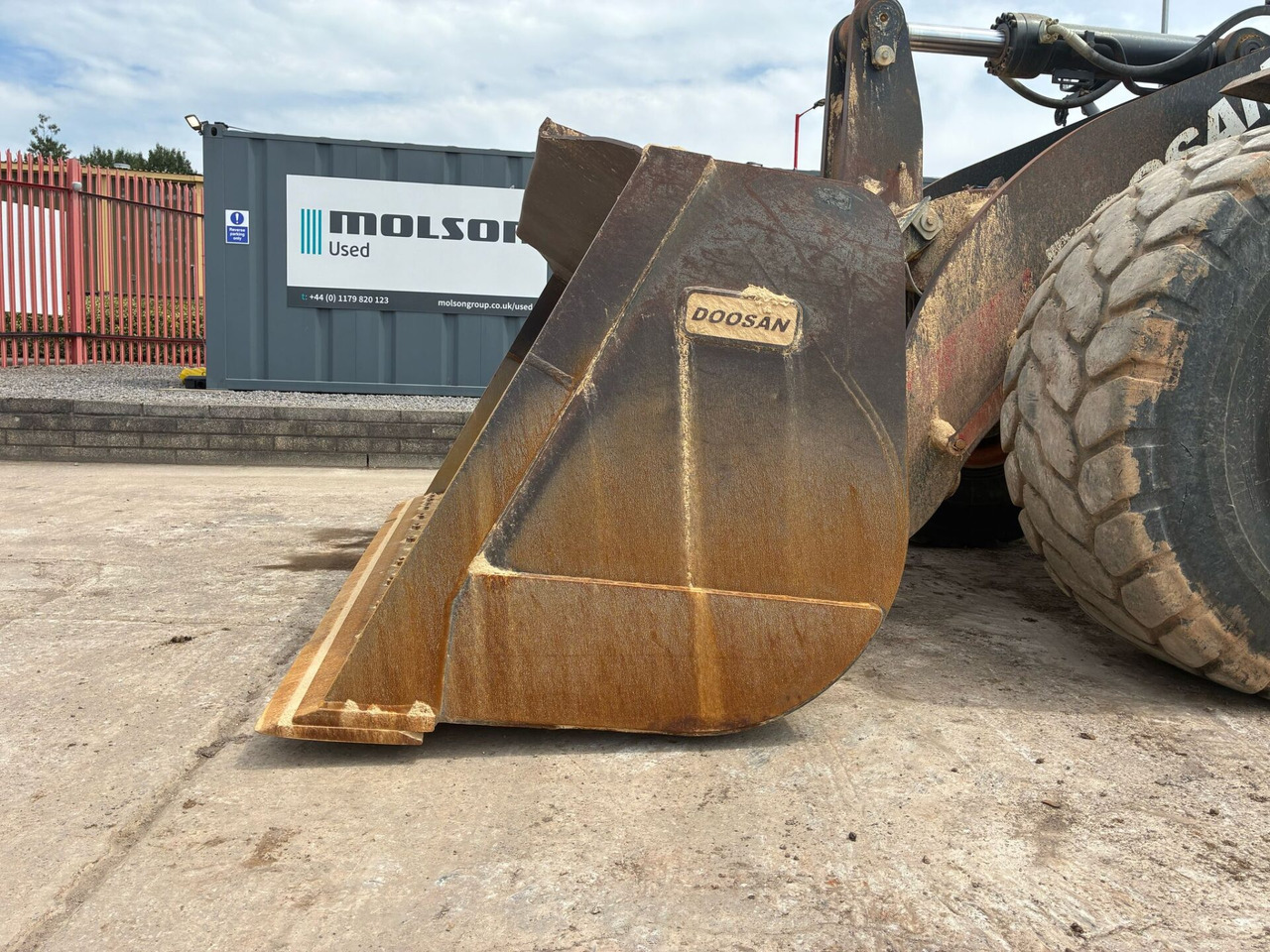 Wheel loader Doosan DL420: picture 10