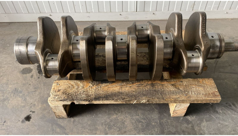Liebherr D914 - Crankshaft: picture 2 Liebherr D914 - Crankshaft: picture 2