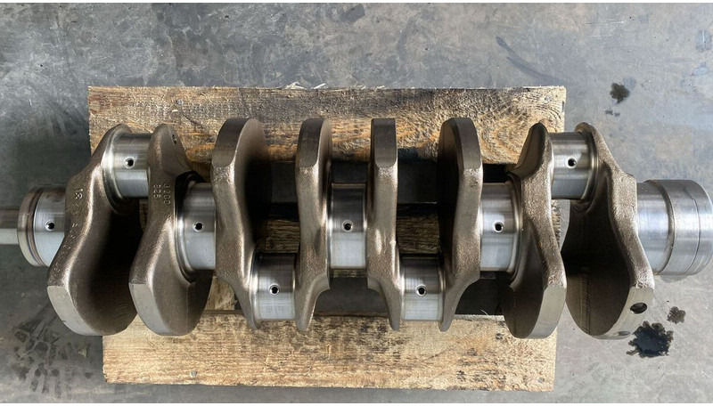 Liebherr D914 - Crankshaft: picture 3 Liebherr D914 - Crankshaft: picture 3