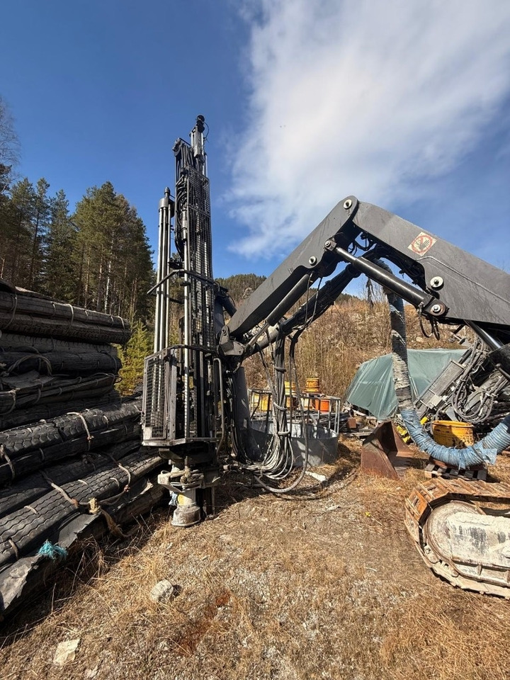 Atlas Copco FLEXIROC T35R-01 - Drilling rig: picture 4 Atlas Copco FLEXIROC T35R-01 - Drilling rig: picture 4