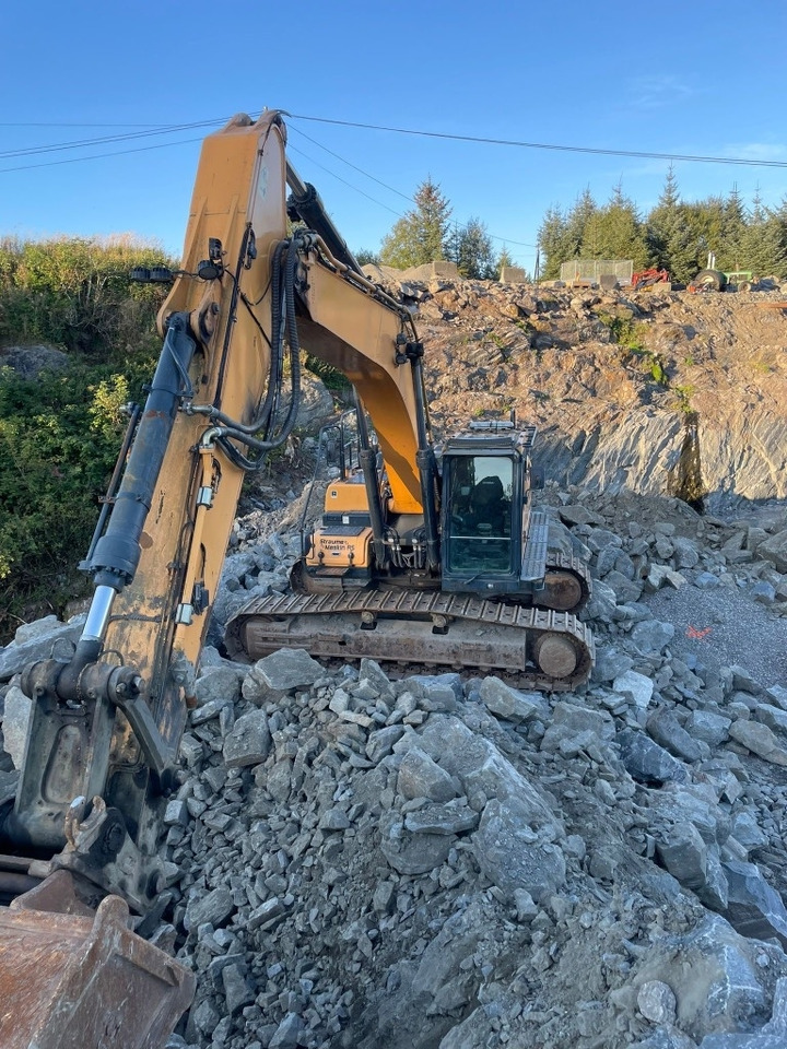 Crawler excavator Hyundai HX 300 L: picture 22