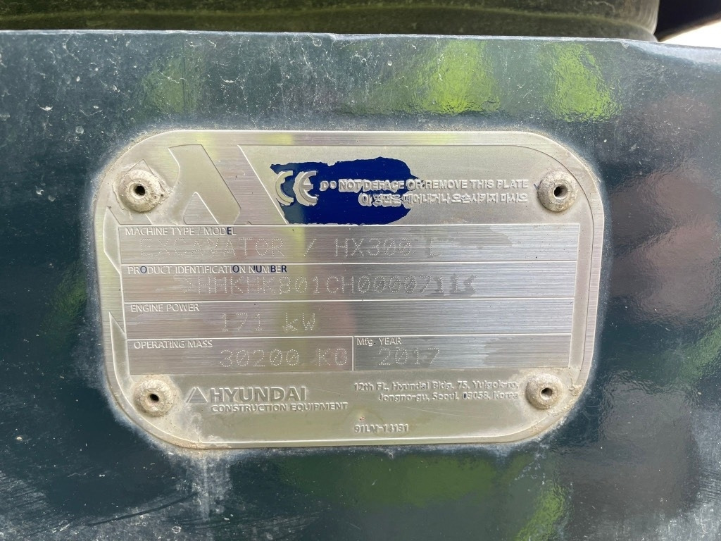 Crawler excavator Hyundai HX 300 L: picture 12