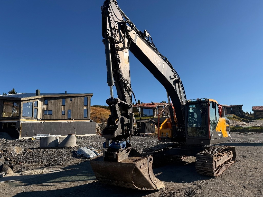 Volvo EC220EL - Crawler excavator: picture 5 Volvo EC220EL - Crawler excavator: picture 5