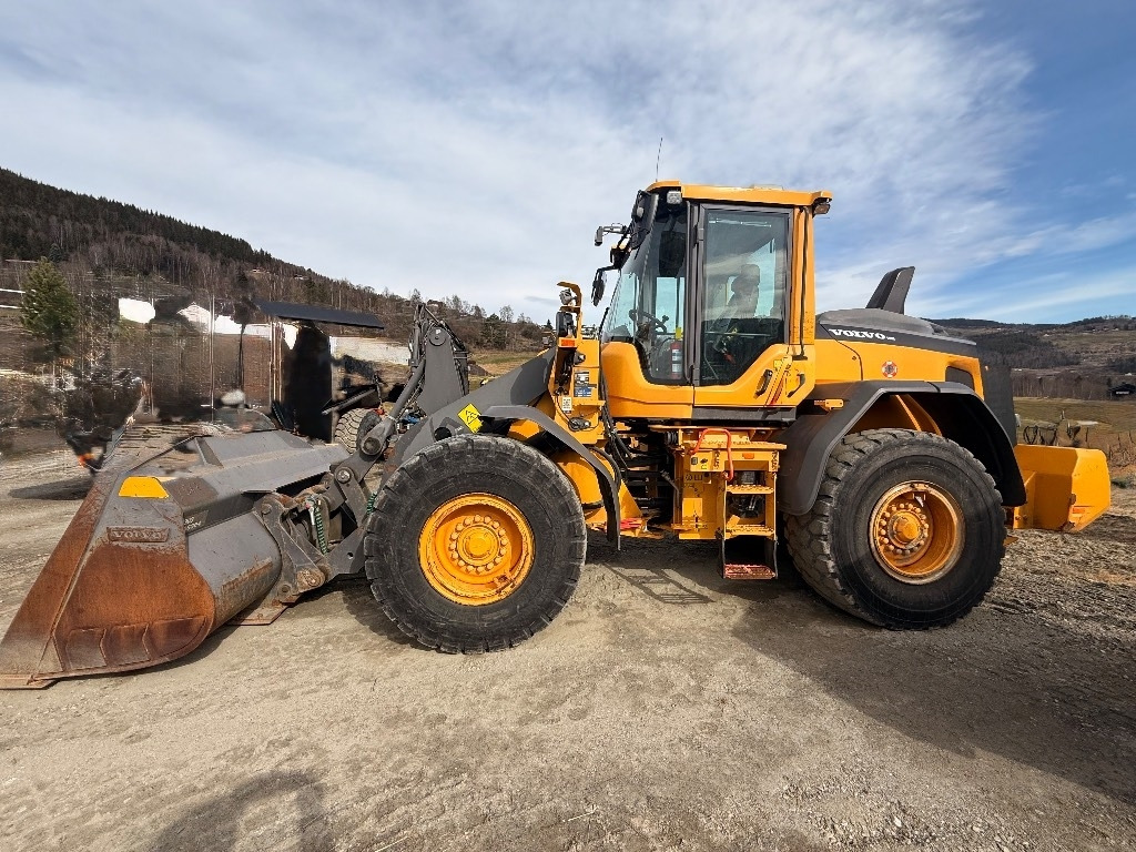 Volvo L 90 H - Wheel loader: picture 2 Volvo L 90 H - Wheel loader: picture 2
