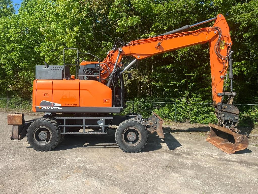 Doosan DX 165 W-5 - Wheel excavator: picture 5 Doosan DX 165 W-5 - Wheel excavator: picture 5