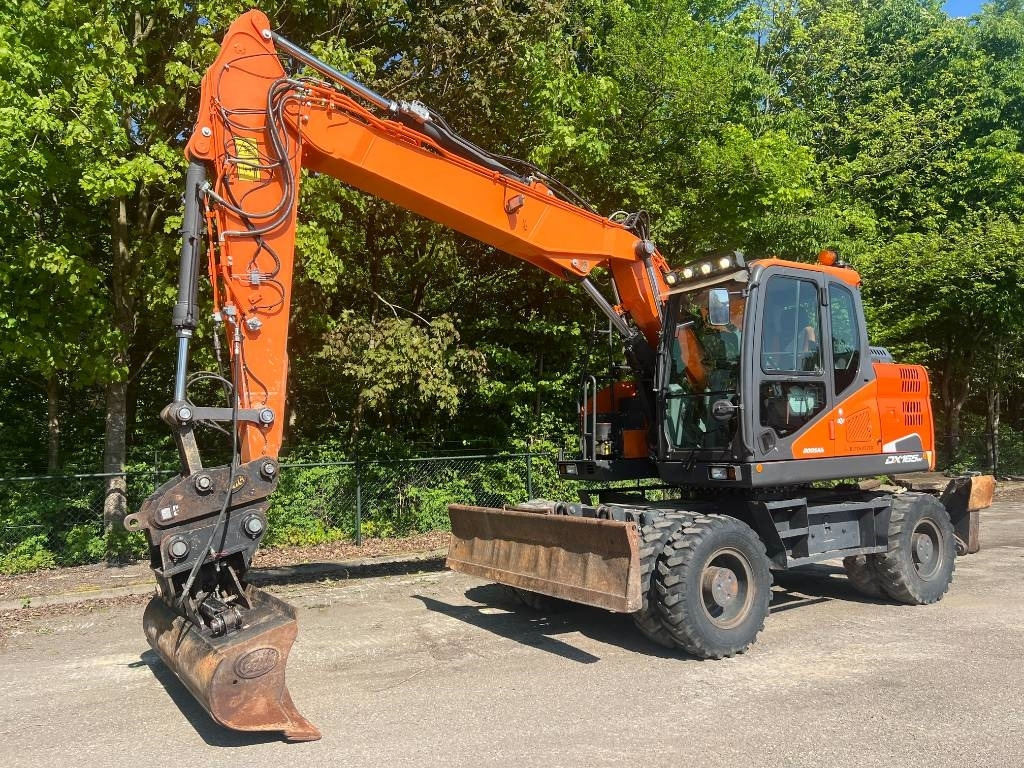 Doosan DX 165 W-5 - Wheel excavator: picture 1 Doosan DX 165 W-5 - Wheel excavator: picture 1