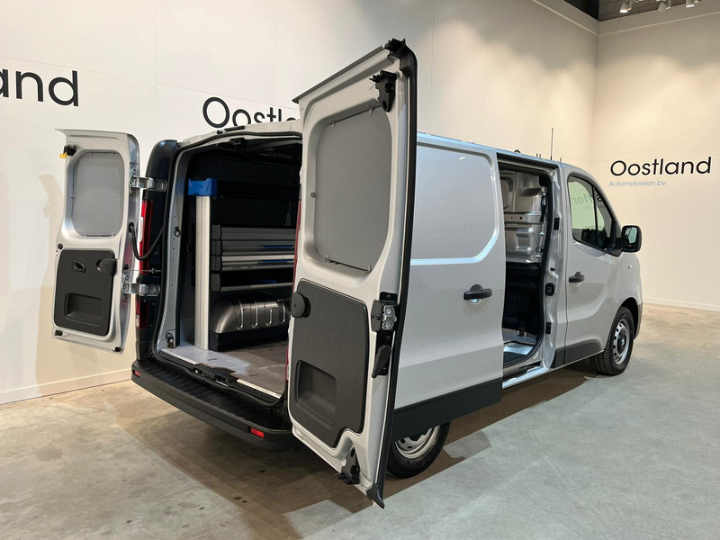 Renault Trafic 2.0 dCi 120 L1H1 120 PK Servicebus / Sortimo Inrichting / Euro 6 / Airco / Camera / CarPlay / Cruise Control / Navigatie / 3-Zits / 27.800 KM !! / BPM VRIJ !! - Small van: picture 2 Renault Trafic 2.0 dCi 120 L1H1 120 PK Servicebus / Sortimo Inrichting / Euro 6 / Airco / Camera / CarPlay / Cruise Control / Navigatie / 3-Zits / 27.800 KM !! / BPM VRIJ !! - Small van: picture 2