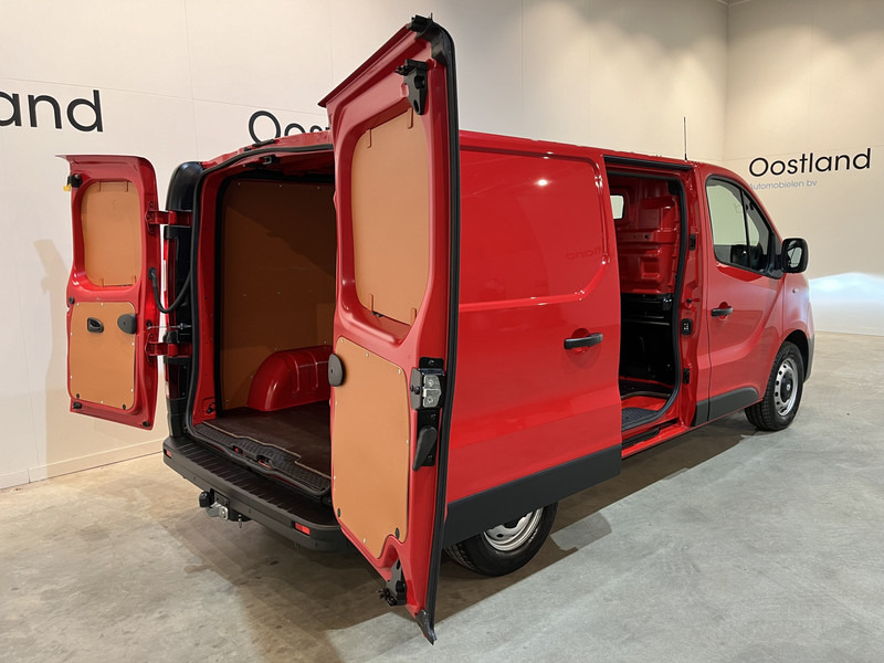 Renault Trafic 2.0 dCi 170 PK L1H1 / Euro 6 / Airco / Cruise Control / PDC / CarPlay / Navigatie / Trekhaak / LED / 3-Zits - Small van: picture 2 Renault Trafic 2.0 dCi 170 PK L1H1 / Euro 6 / Airco / Cruise Control / PDC / CarPlay / Navigatie / Trekhaak / LED / 3-Zits - Small van: picture 2