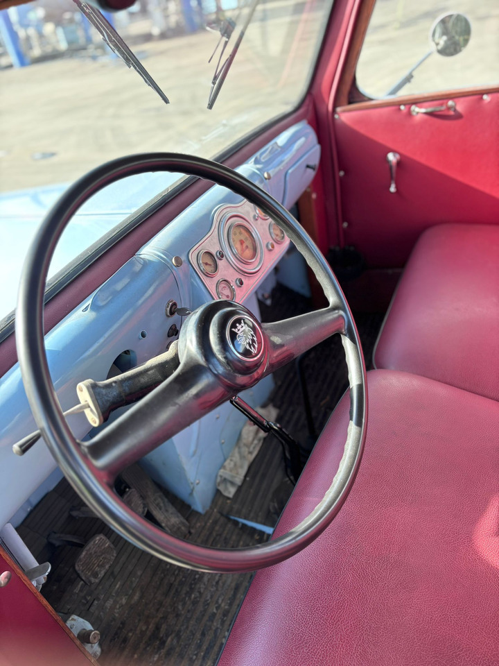 Dropside/ Flatbed truck Scania Scania 111: picture 14