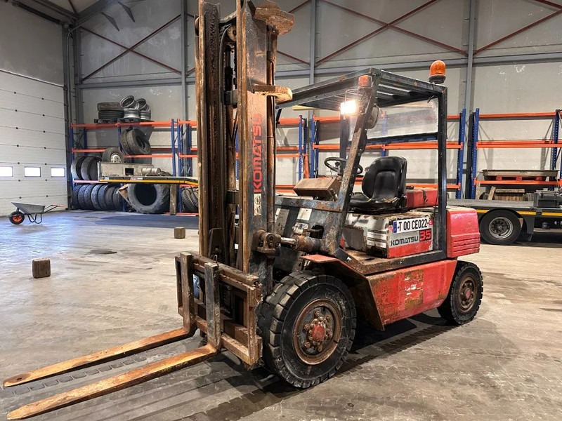 Komatsu FD 35 - Diesel forklift: picture 1 Komatsu FD 35 - Diesel forklift: picture 1