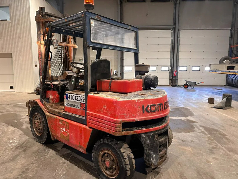 Komatsu FD 35 - Diesel forklift: picture 5 Komatsu FD 35 - Diesel forklift: picture 5