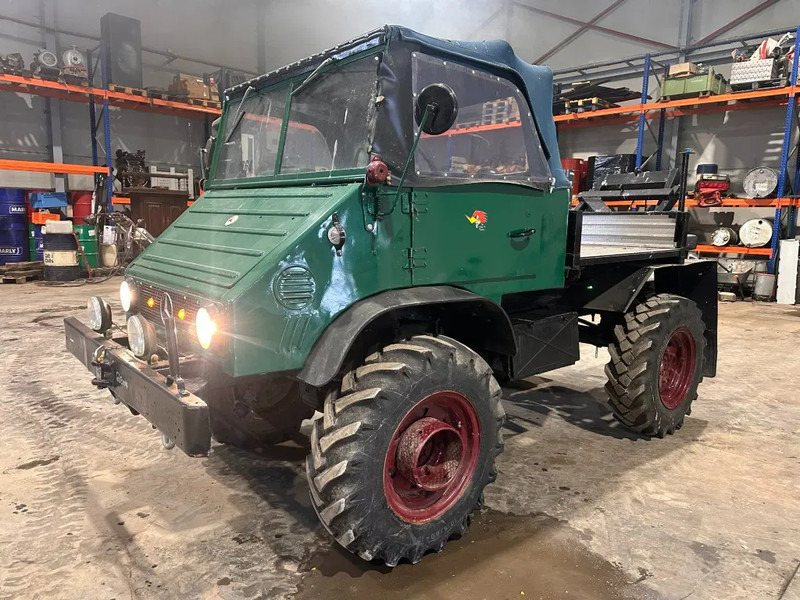 Mercedes-Benz Unimog U411 - Truck: picture 1 Mercedes-Benz Unimog U411 - Truck: picture 1