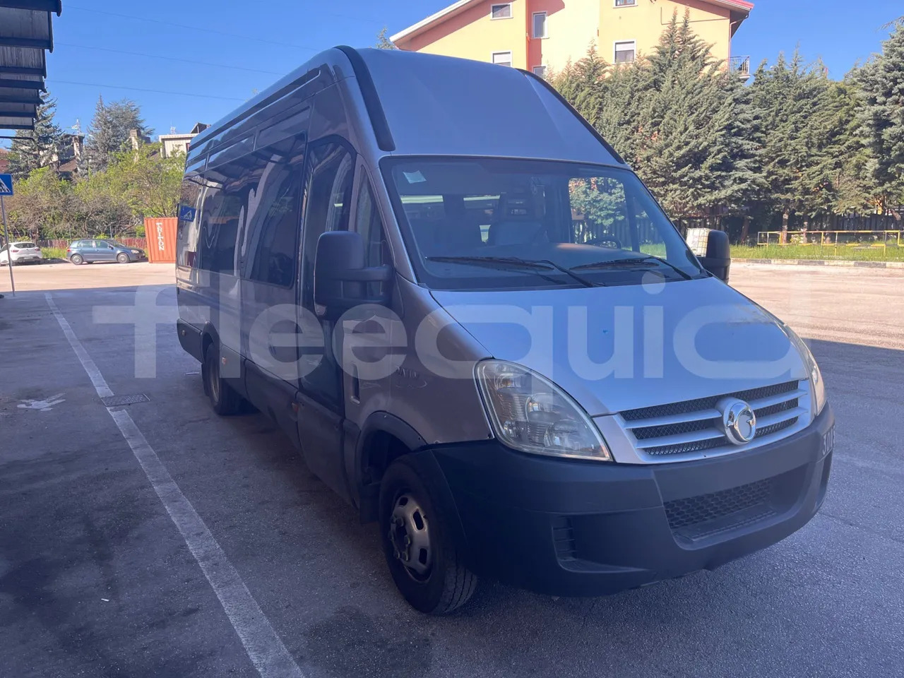 Iveco Daily - Minibus, People carrier: picture 1 Iveco Daily - Minibus, People carrier: picture 1