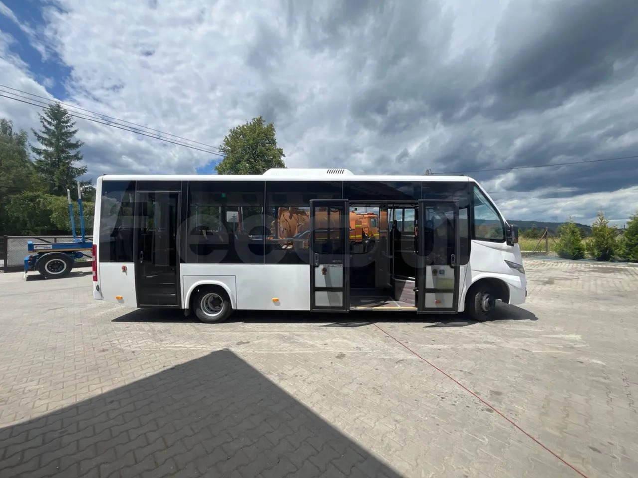 Iveco Daily - City bus: picture 4 Iveco Daily - City bus: picture 4