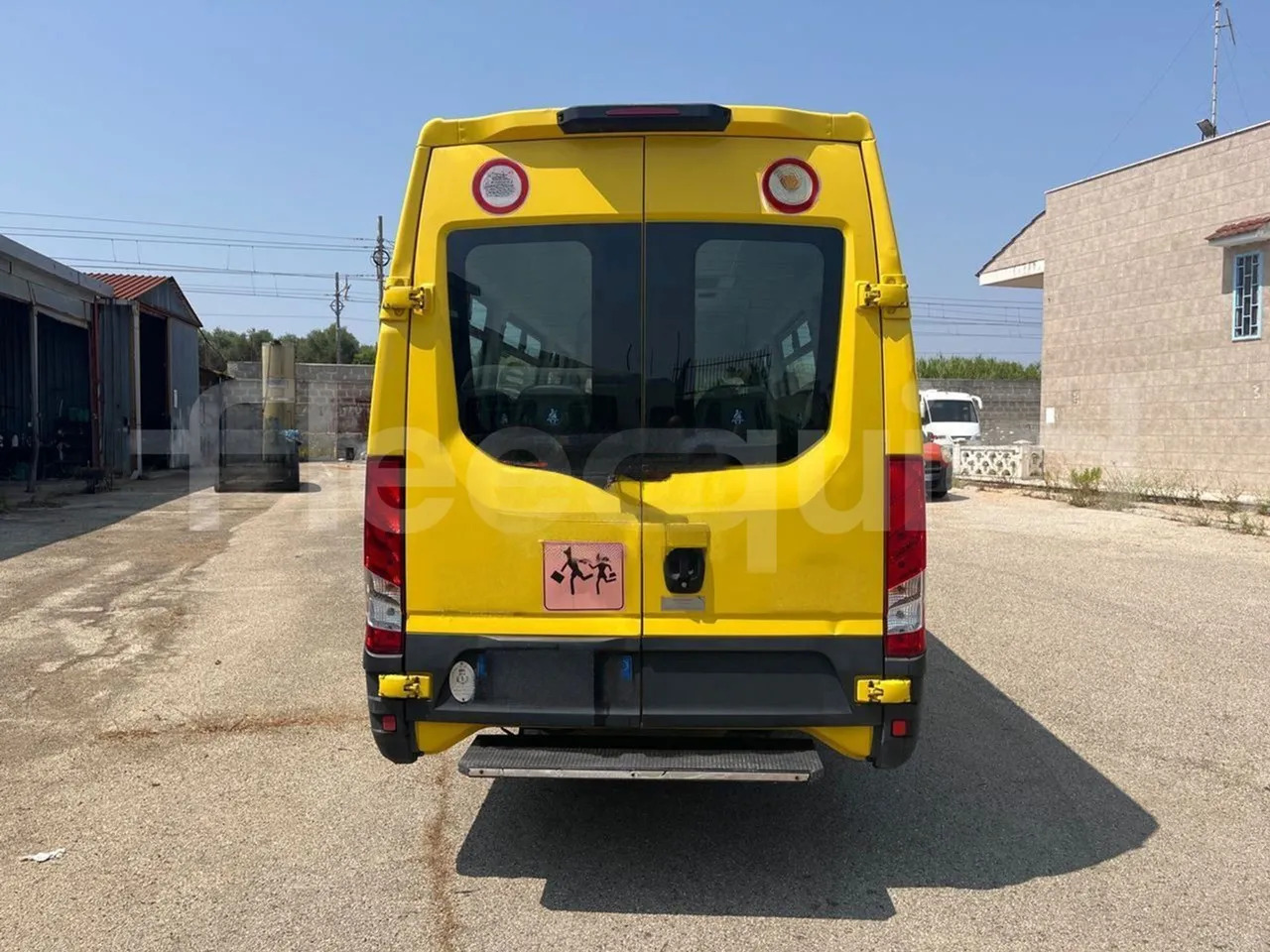 Iveco Daily - School bus: picture 5 Iveco Daily - School bus: picture 5