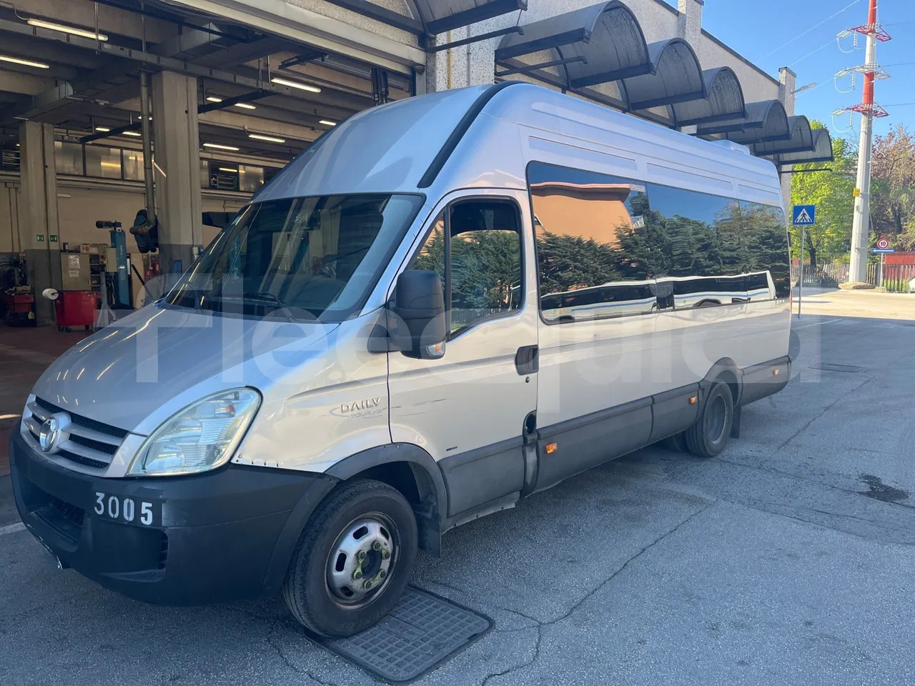 Iveco Daily - Minibus, People carrier: picture 4 Iveco Daily - Minibus, People carrier: picture 4