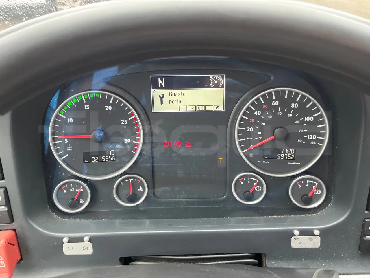 Man Lion's Coach - Coach: picture 3 Man Lion's Coach - Coach: picture 3