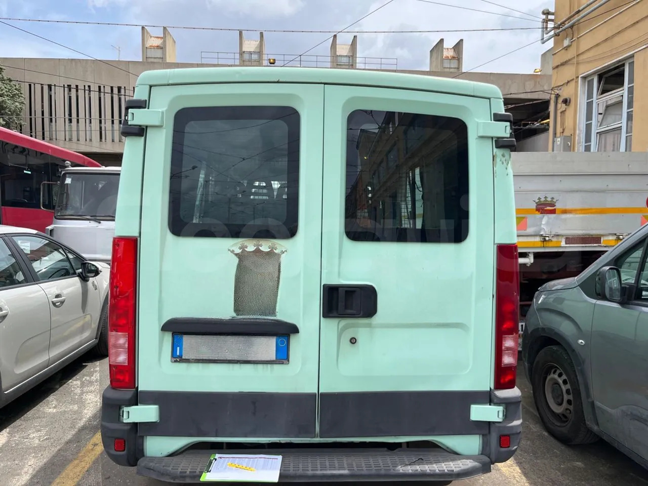 N.2Iveco Daily - Minibus, People carrier: picture 3 N.2Iveco Daily - Minibus, People carrier: picture 3