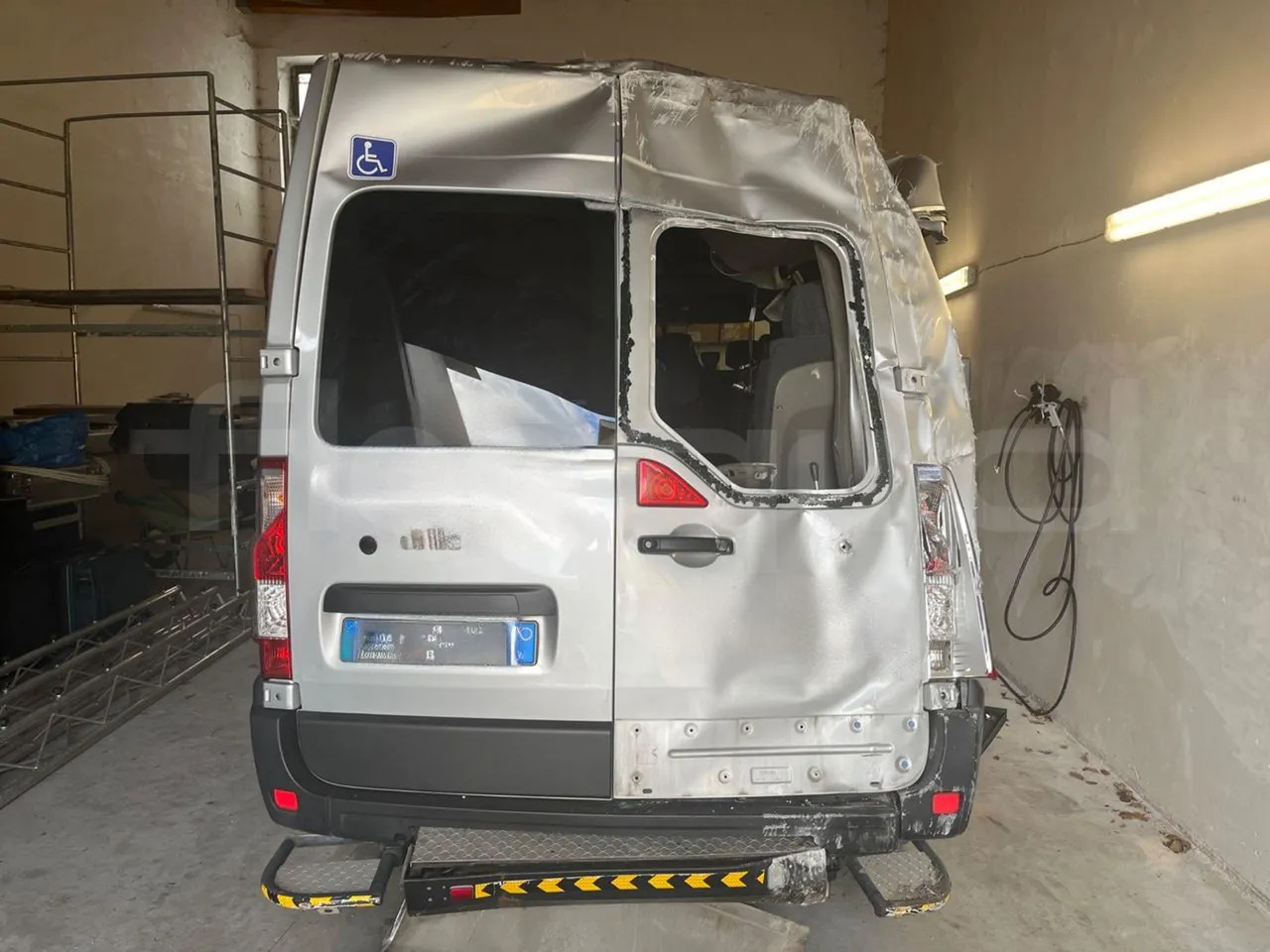 Opel Movano - Minibus, People carrier: picture 4 Opel Movano - Minibus, People carrier: picture 4