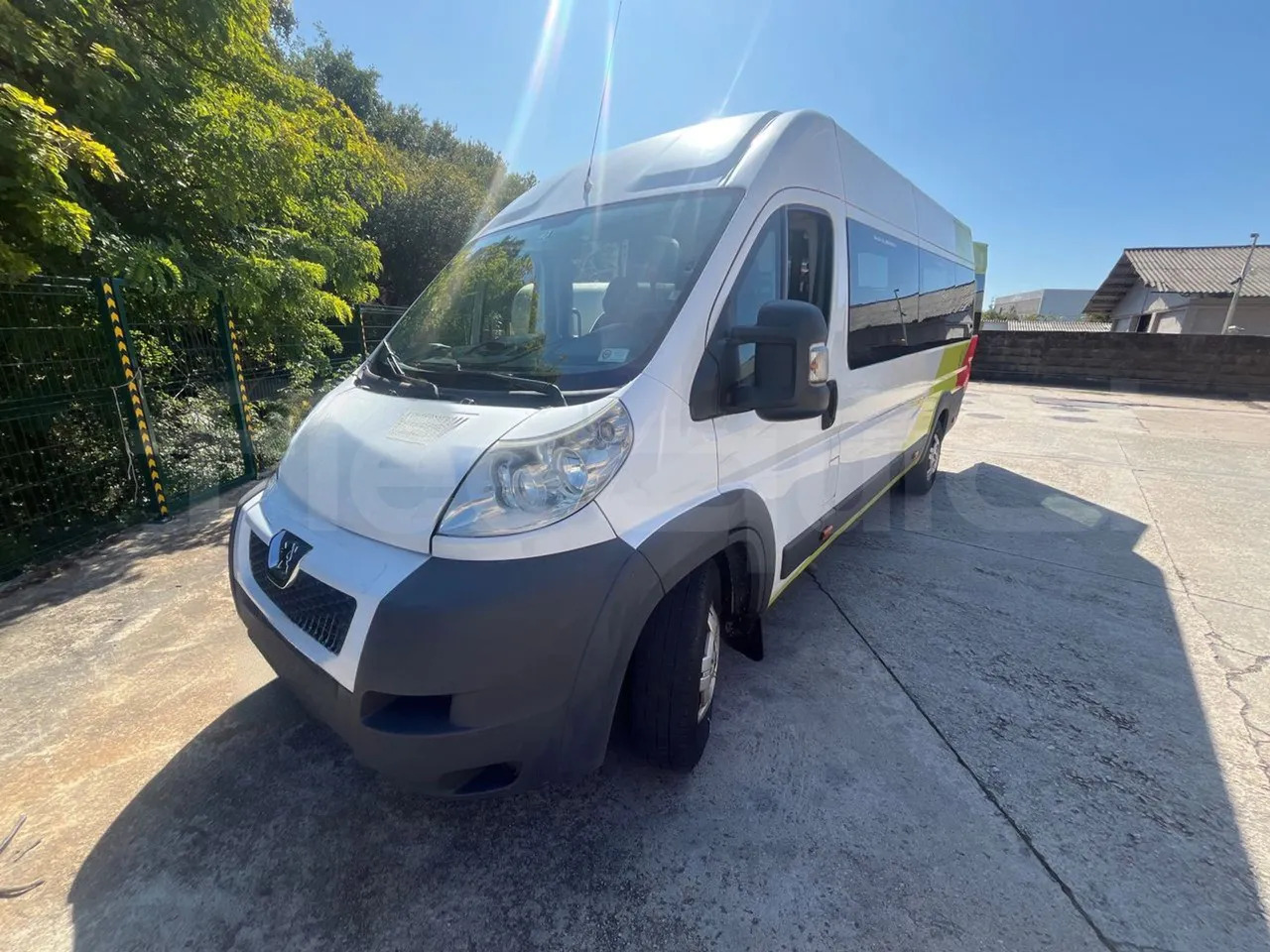Peugeot 17P 440 BOXER - Minibus, People carrier: picture 4 Peugeot 17P 440 BOXER - Minibus, People carrier: picture 4
