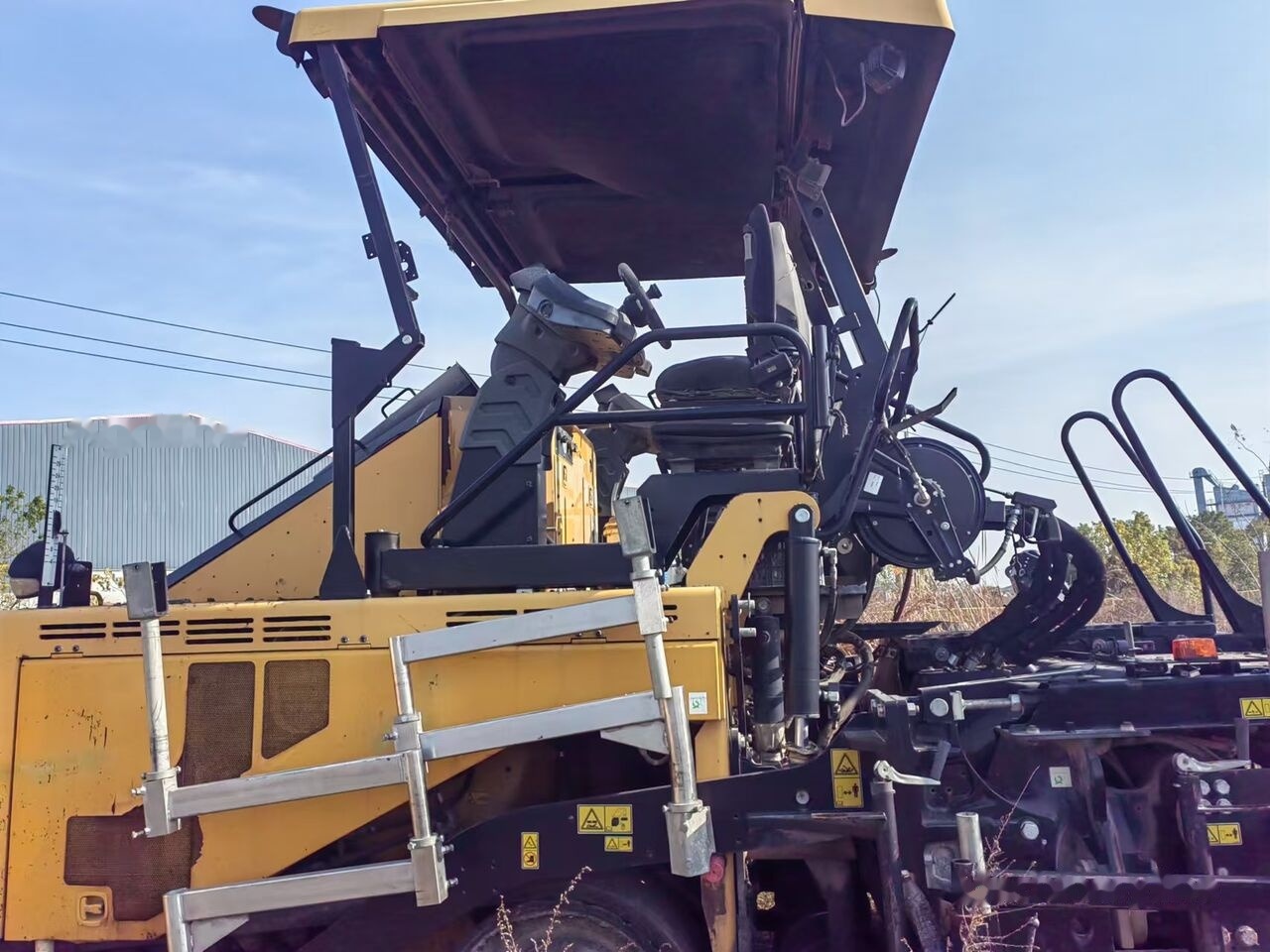 Caterpillar AP655 - Asphalt paver: picture 2 Caterpillar AP655 - Asphalt paver: picture 2