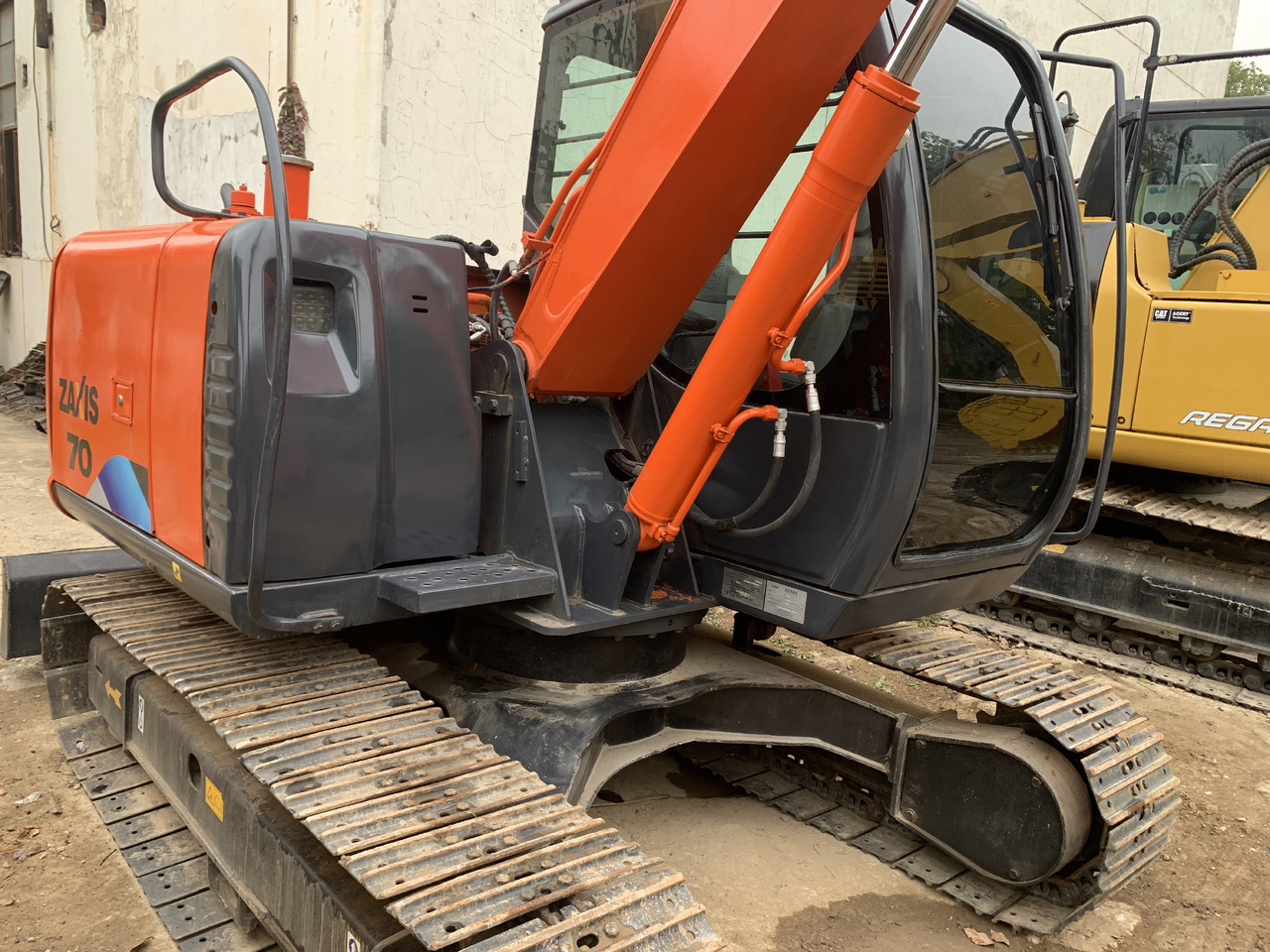 HITACHI ZAXIS 70 - Crawler excavator: picture 1 HITACHI ZAXIS 70 - Crawler excavator: picture 1