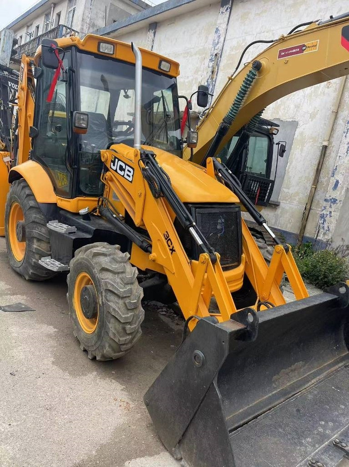 JCB 3 CX - Backhoe loader: picture 2 JCB 3 CX - Backhoe loader: picture 2