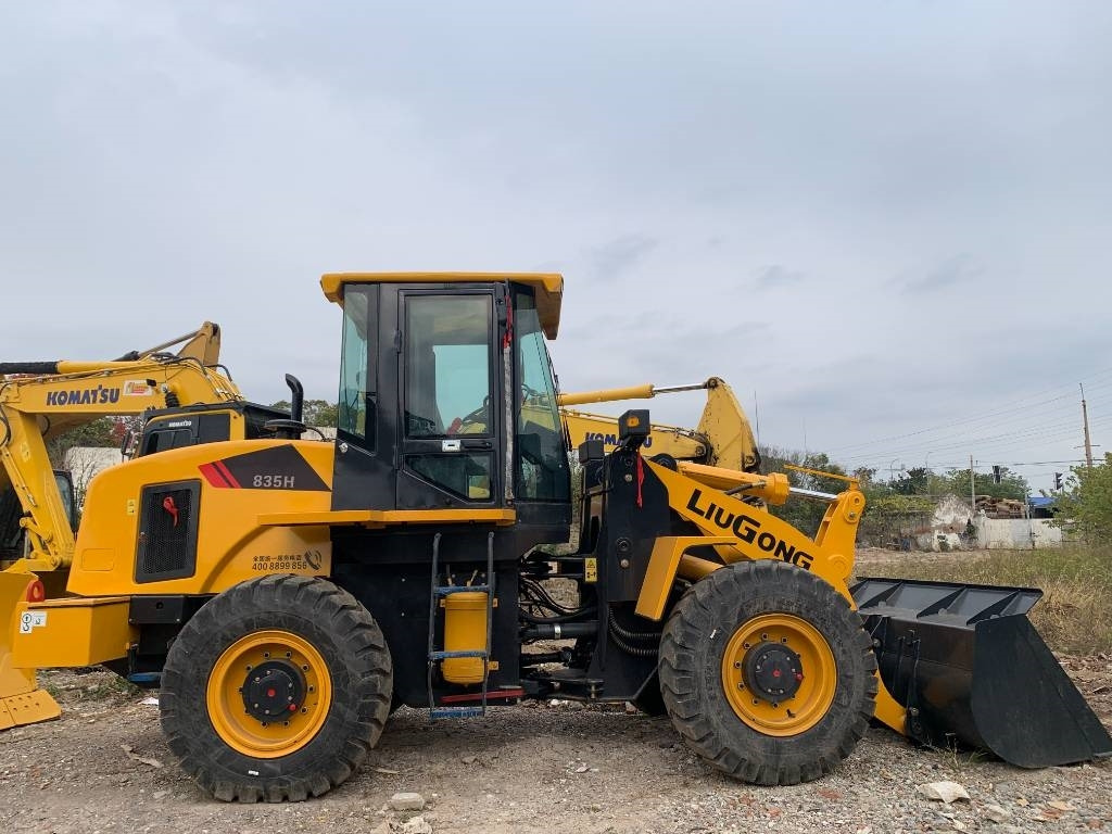 Liugong 835H - Crawler loader: picture 3 Liugong 835H - Crawler loader: picture 3