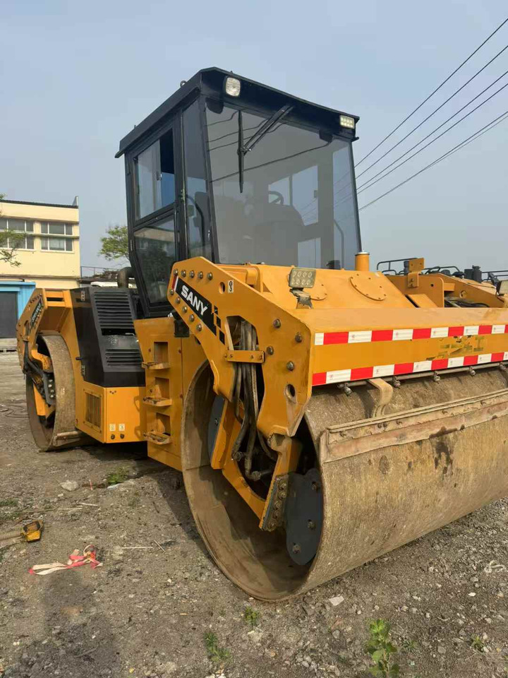Road roller SANY STR130C-8C: picture 1