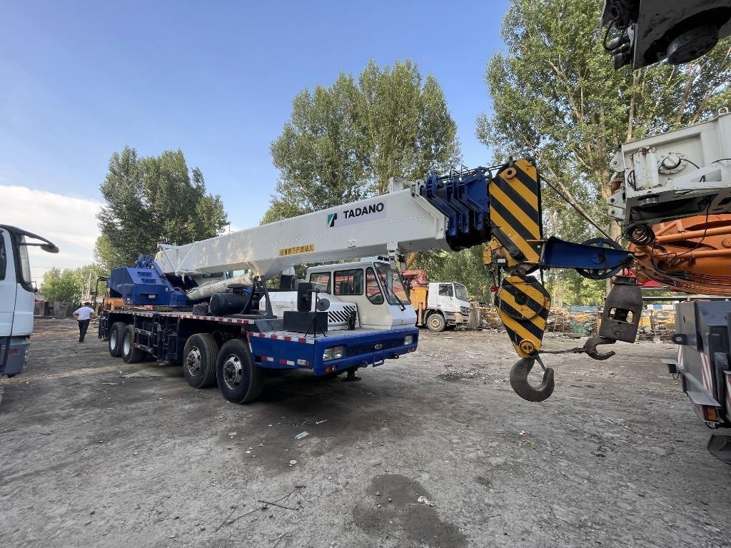 All terrain crane Tadano GT550: picture 9
