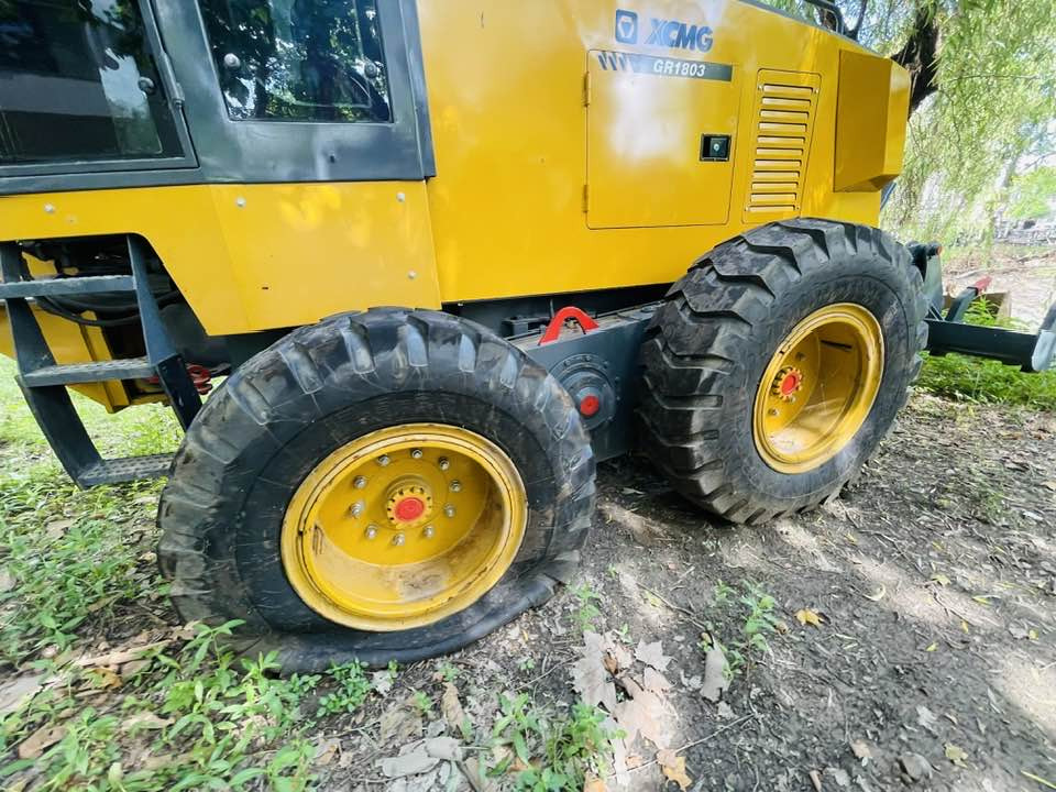XCMG GR1803 - Grader: picture 4 XCMG GR1803 - Grader: picture 4