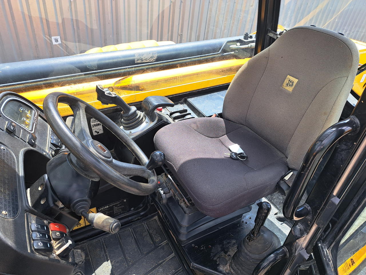 JCB 540-140 - Telescopic handler: picture 3 JCB 540-140 - Telescopic handler: picture 3