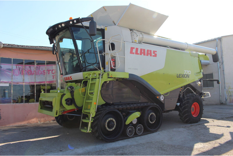 Claas Lexion 770 TT - Combine harvester: picture 1 Claas Lexion 770 TT - Combine harvester: picture 1
