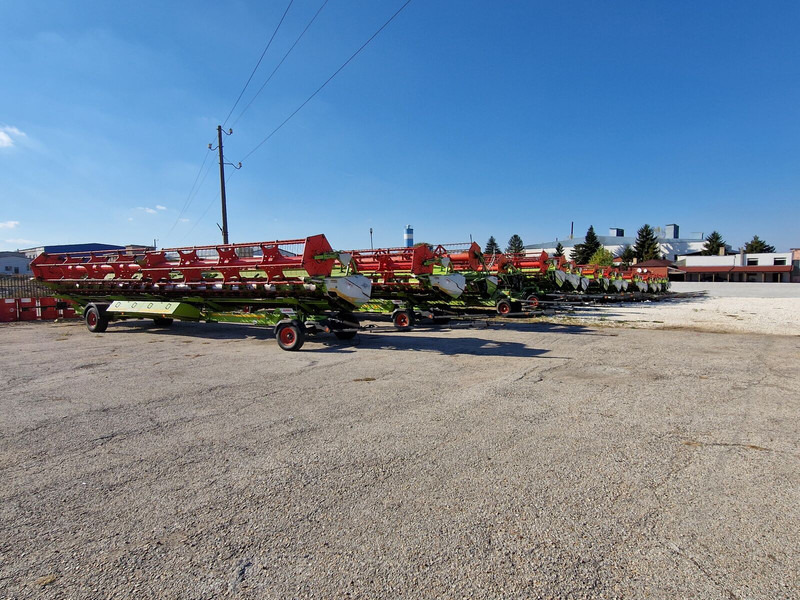 Claas Lexion - Grain header: picture 2 Claas Lexion - Grain header: picture 2