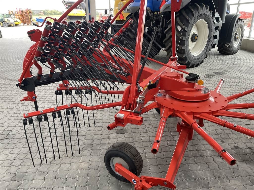 Kuhn GA4731 ROTORRIVE - Tedder/ Rake: picture 2 Kuhn GA4731 ROTORRIVE - Tedder/ Rake: picture 2