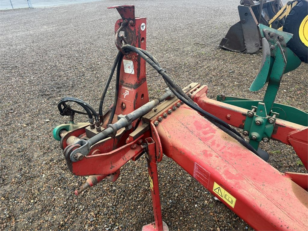 Kverneland F 160 - 4 FURET - Plough: picture 2 Kverneland F 160 - 4 FURET - Plough: picture 2