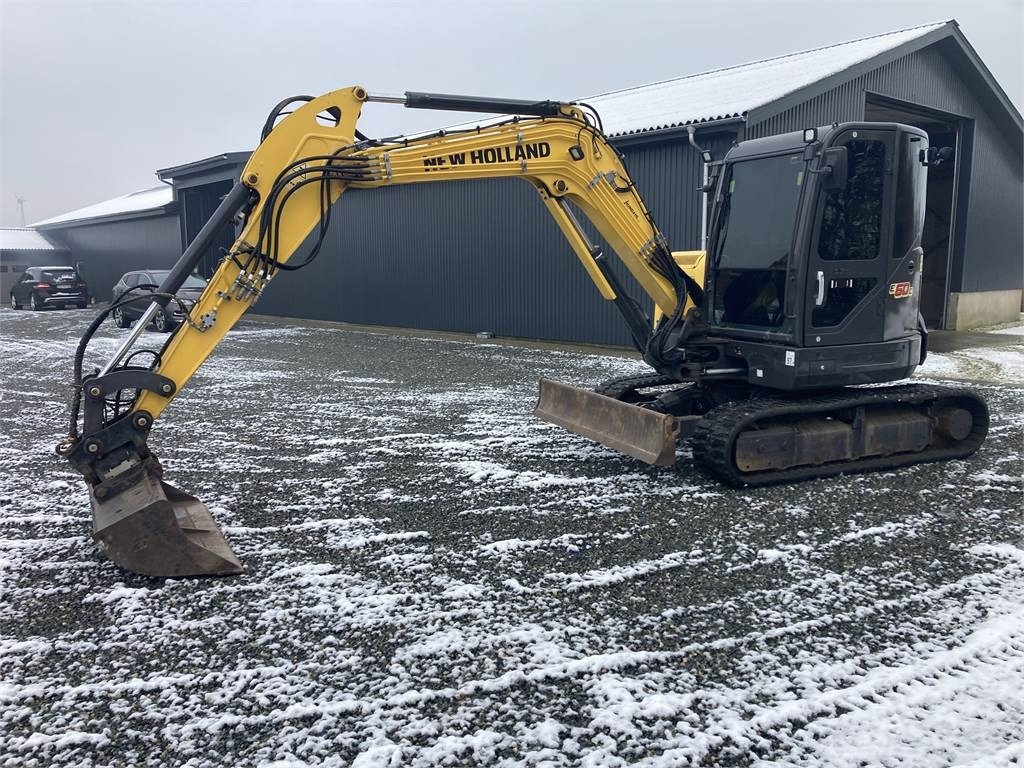New Holland E60C CAB minigraver - Mini excavator: picture 2 New Holland E60C CAB minigraver - Mini excavator: picture 2