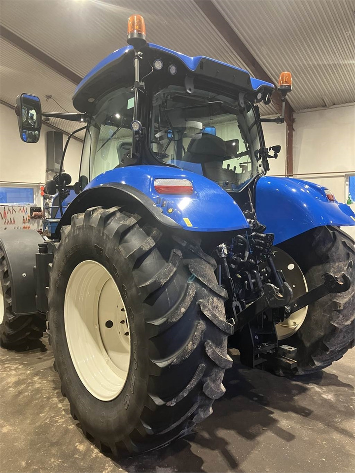 New Holland T7.210 CL MY 18 - Farm tractor: picture 3 New Holland T7.210 CL MY 18 - Farm tractor: picture 3