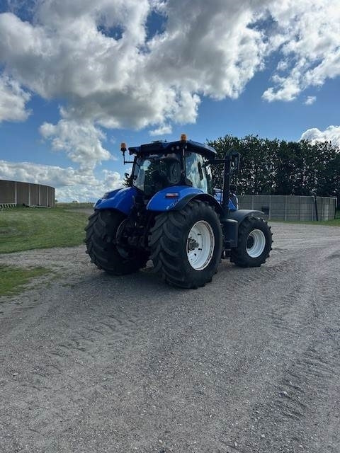 New Holland T7.270 AC MY 18 - Farm tractor: picture 4 New Holland T7.270 AC MY 18 - Farm tractor: picture 4