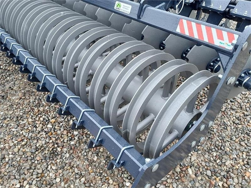 Agro - TOM 6 Meter discharve Agro-Tom 6 m. bugseret di - Disc harrow: picture 5 Agro - TOM 6 Meter discharve Agro-Tom 6 m. bugseret di - Disc harrow: picture 5