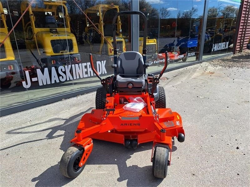 Ariens Zenith 60" (152 cm Klippe bredde) - Municipal tractor: picture 2 Ariens Zenith 60" (152 cm Klippe bredde) - Municipal tractor: picture 2