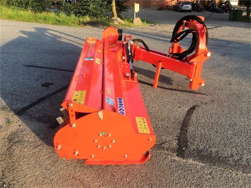 - - - Boxer 2.40 sideforskud klipper - Verge mower: picture 2 - - - Boxer 2.40 sideforskud klipper - Verge mower: picture 2