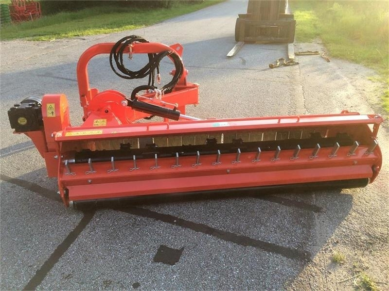 - - - Boxer 2.40 sideforskud klipper - Verge mower: picture 3 - - - Boxer 2.40 sideforskud klipper - Verge mower: picture 3