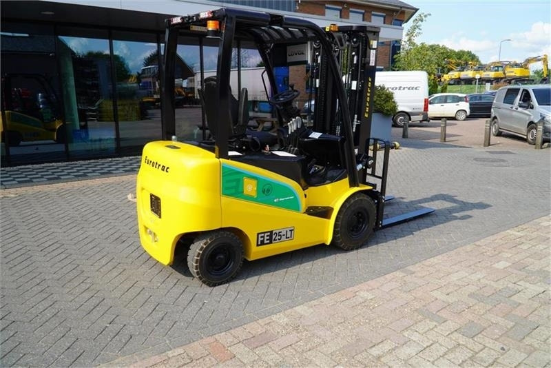 Eurotrac EL TRUCK  - Electric forklift: picture 3 Eurotrac EL TRUCK  - Electric forklift: picture 3