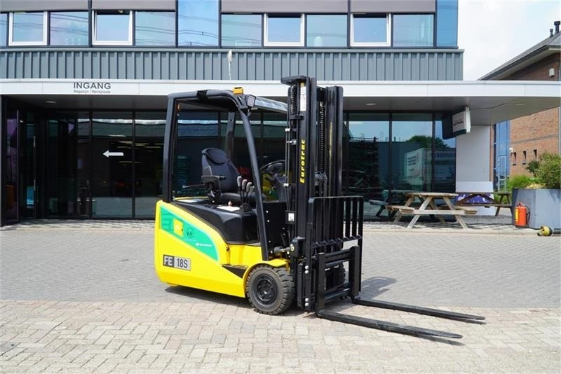 Eurotrac El truck  - Electric forklift: picture 1 Eurotrac El truck  - Electric forklift: picture 1