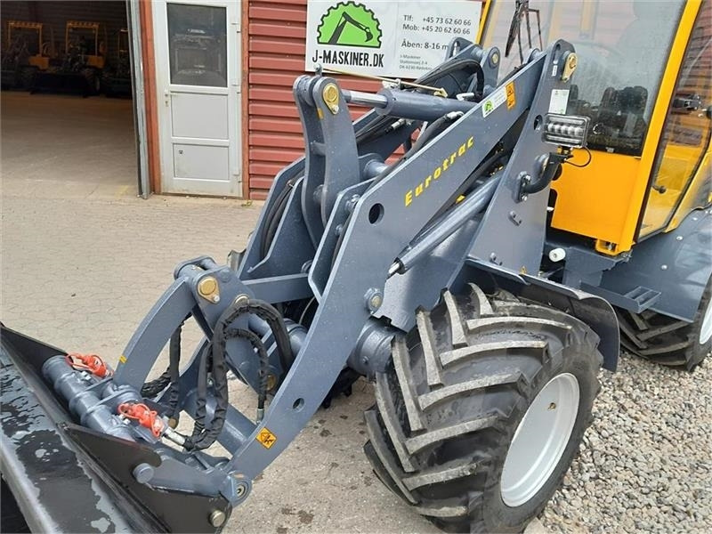 Eurotrac w13f - Compact loader: picture 3 Eurotrac w13f - Compact loader: picture 3
