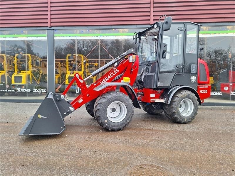 Heracles H220 - Compact loader: picture 2 Heracles H220 - Compact loader: picture 2